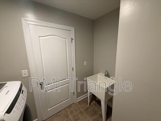 Building Photo - 2932 Murray Rdg Trl