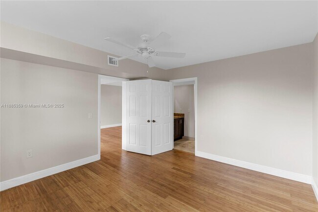 Building Photo - 1514 Whitehall Dr