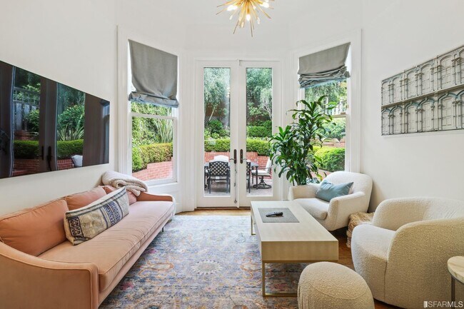 Building Photo - 3242 Washington St