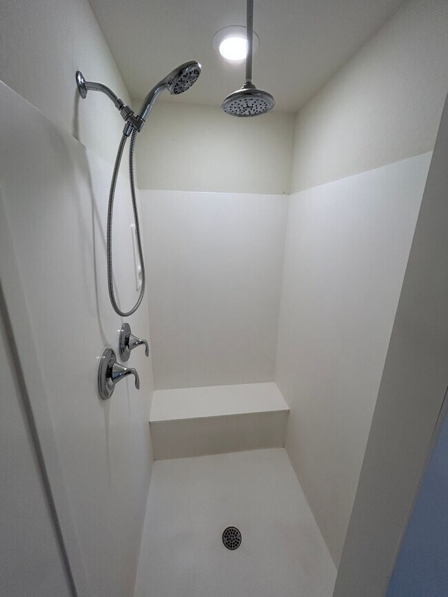 Building Photo - 1704 N 208th Ave