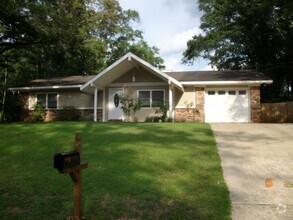 Building Photo - Foxhill Commons Subdivision