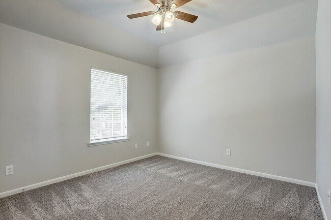Building Photo - 12331 Crescent Mountain Ln
