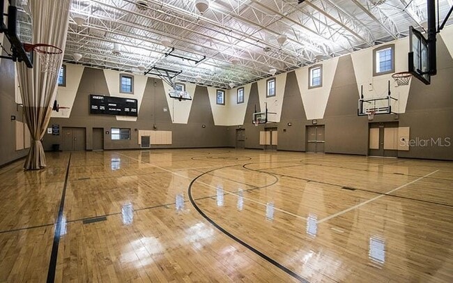 Building Photo - 5077 Park Central Dr