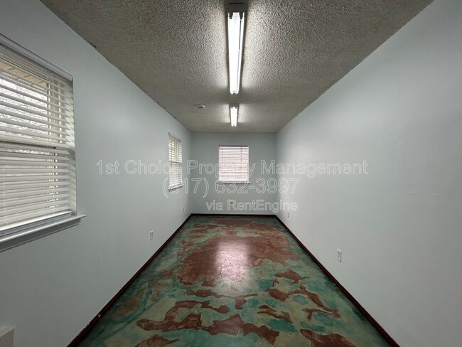 Building Photo - 6409 Stardust Dr S