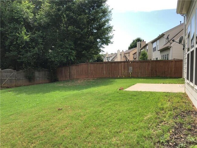 Building Photo - 203 Revillion Way