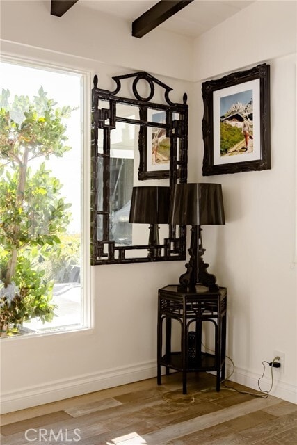 Building Photo - 1514 Sunset Plaza Dr