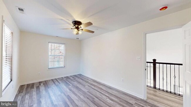 Building Photo - 40750 King Dr