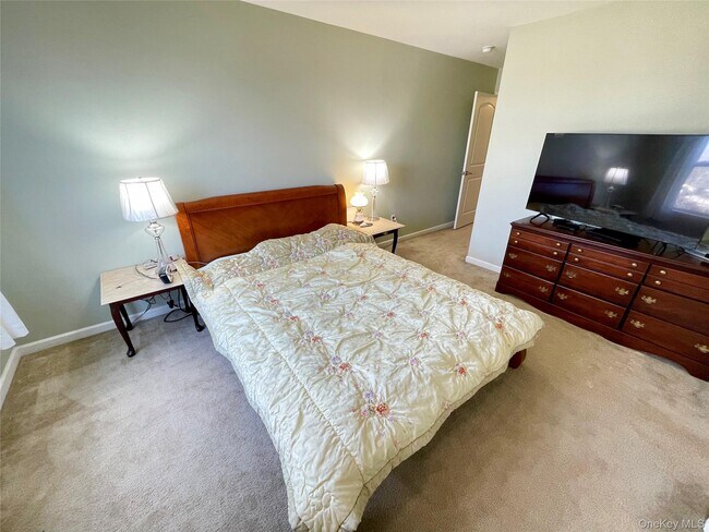 Building Photo - 141 Meadow View Dr