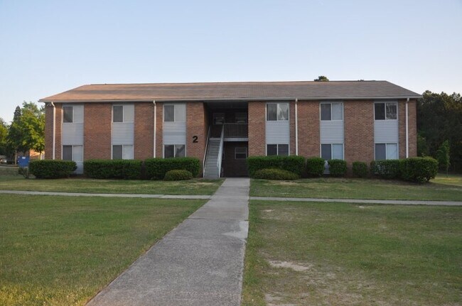 Building Photo - 525 Alcott Dr