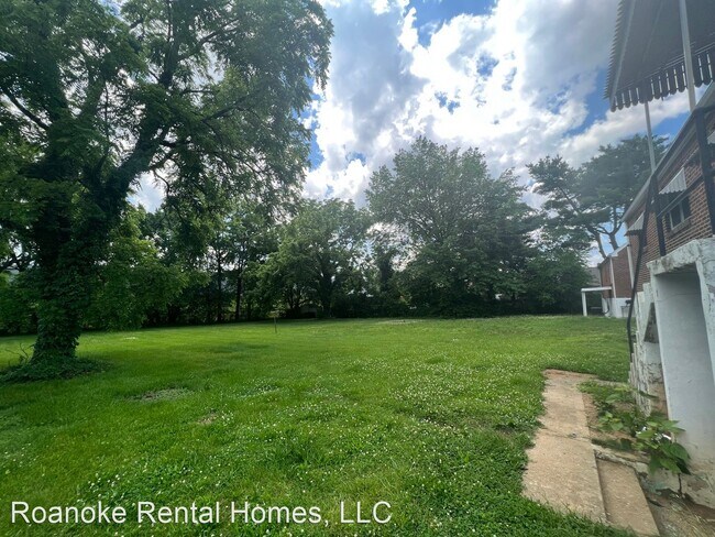 Building Photo - 3 br, 1 bath House - 936 Greenhurst Ave NW
