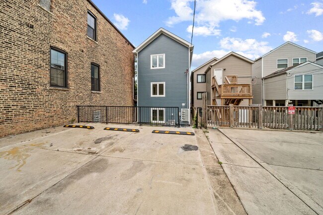 Building Photo - 1355 W 16th St
