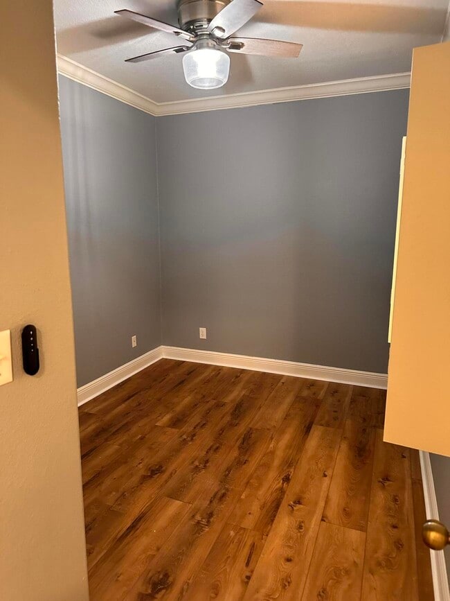 Building Photo - 56 Spires Ln