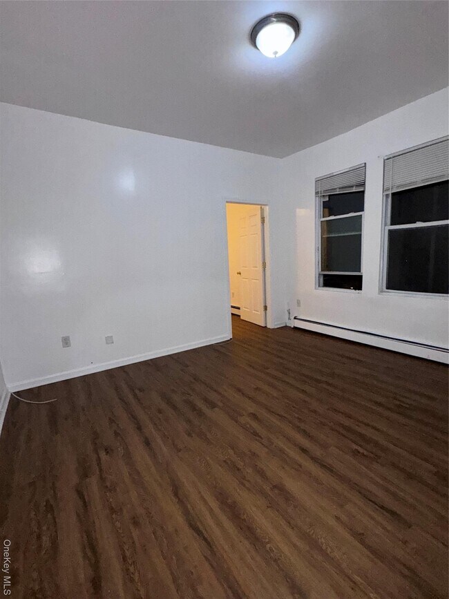 Building Photo - 3951 De Reimer Ave