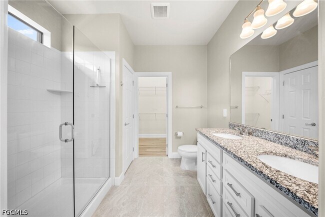 Building Photo - 3685 E Hampton Cir