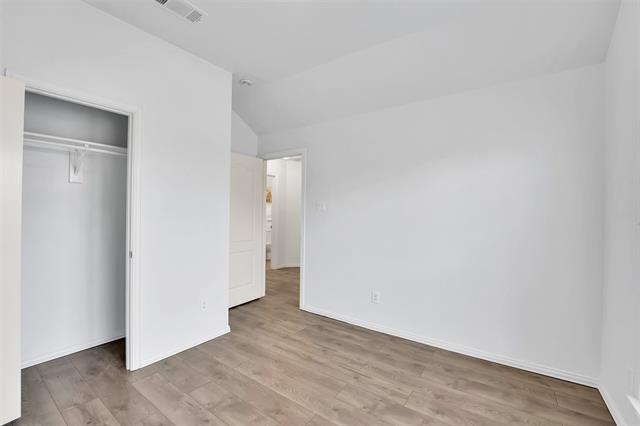 Building Photo - 2309 Trickling Creek Dr