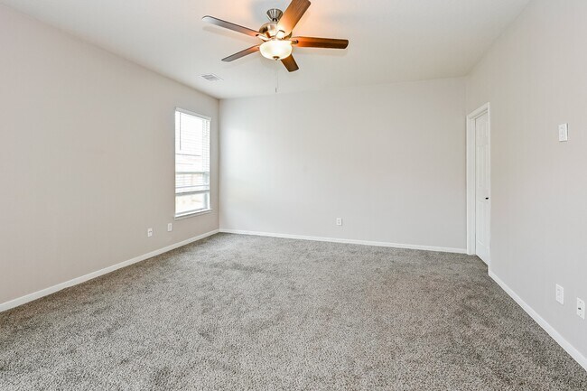 Building Photo - 4207 Old Arbor Way