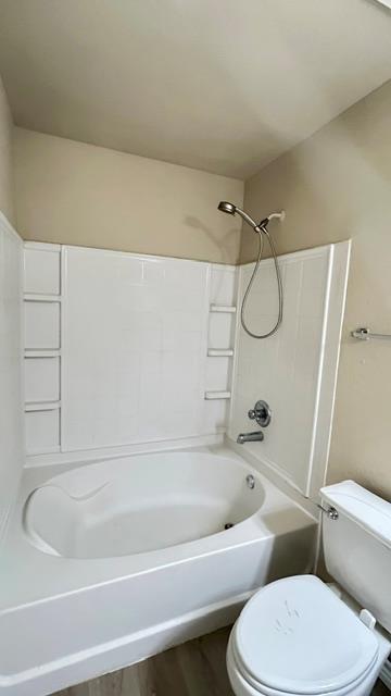 Building Photo - 5211 Viewpoint Dr