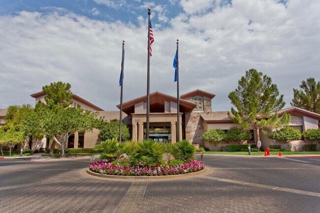 Primary Photo - Stunning 2 bedroom Jefferson in Age Restri...