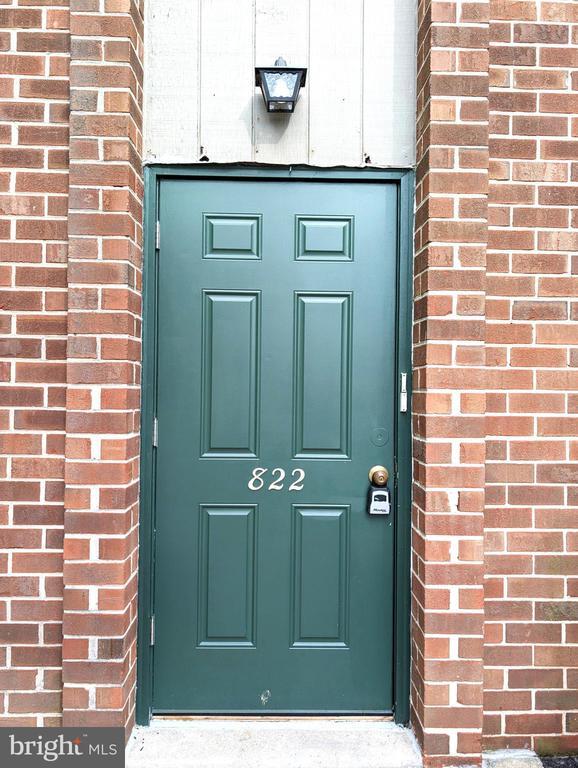 Building Photo - 822 Putnam Blvd