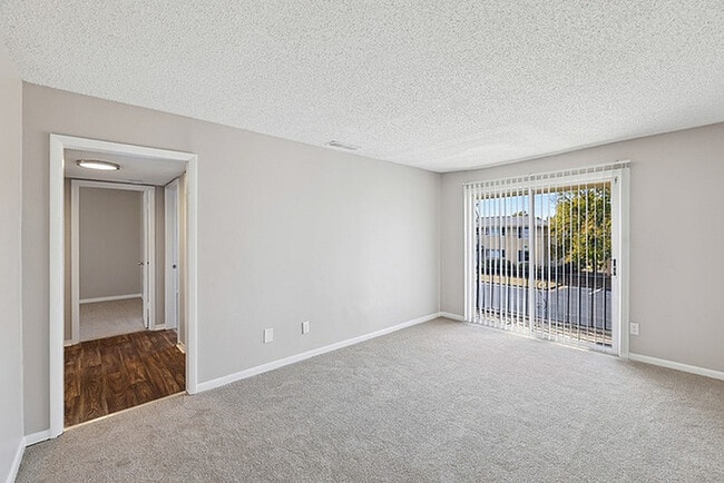 Building Photo - Mirabeau Apartments