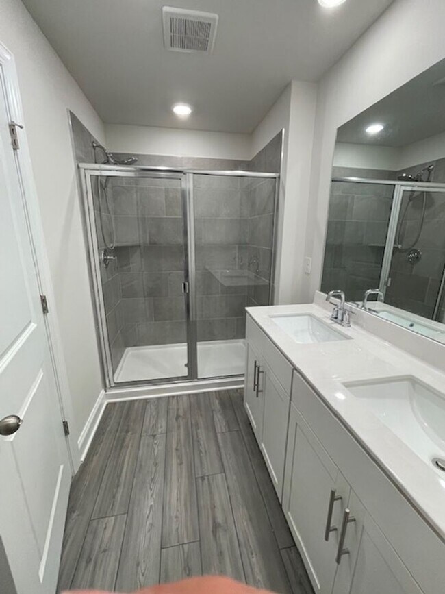 Building Photo - 4528 Skywood Ln