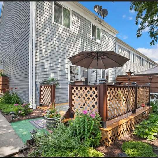 Building Photo - 824 Minnesota Cir