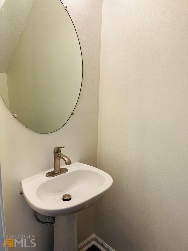 Building Photo - 4037 Ravenwood Ct