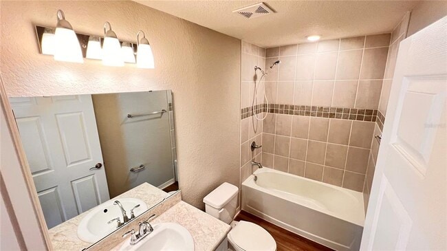 Building Photo - 1097 SILAS St