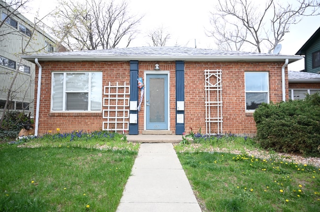 Building Photo - 851 20th St