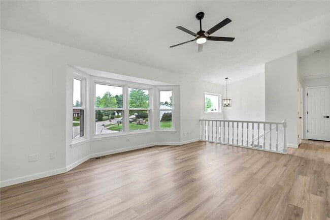 Building Photo - 802 Notre Dame Dr