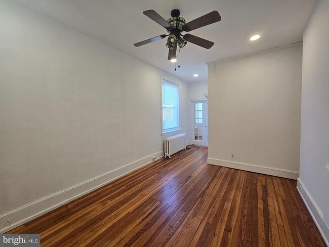 Building Photo - 5455 Ridge Ave
