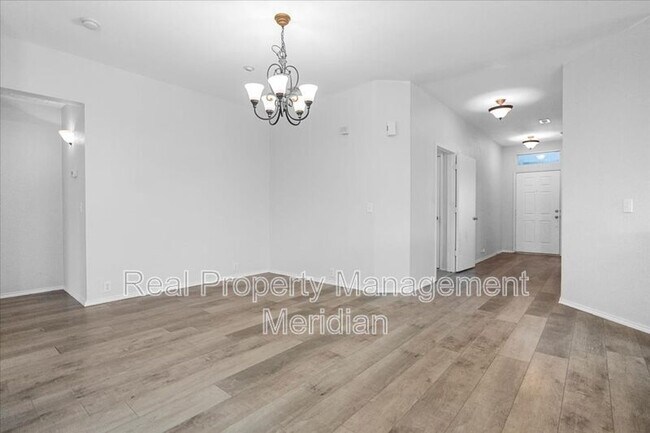 Building Photo - 1704 Little Deer Ln