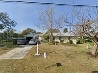 Building Photo - 25 River Dr