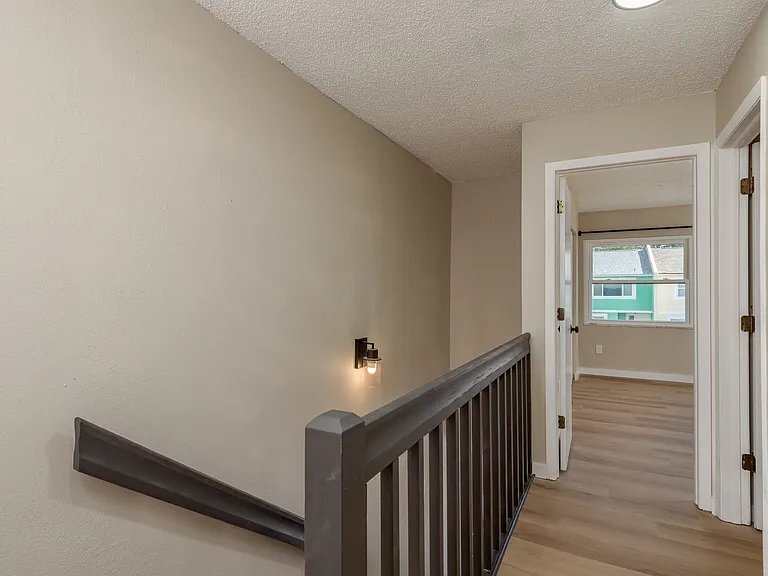 Building Photo - 2890 S Pines Dr