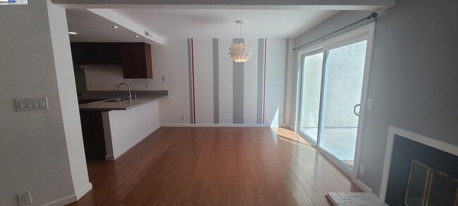 Building Photo - 1489 Trimingham Dr