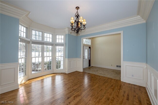 Building Photo - 4025 Meadowvale Ct