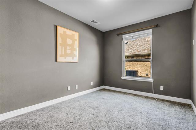 Building Photo - 713 Parkland Dr