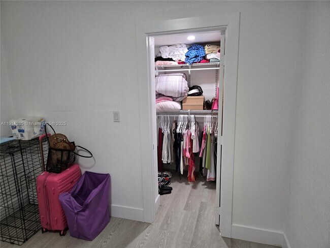 Building Photo - 1420 NW 116th St