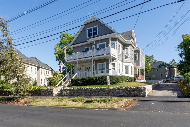 Building Photo - 144 Waverly Rd