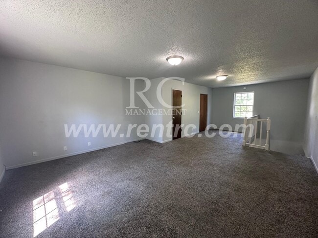 Building Photo - 15986 Arrowhead Rd