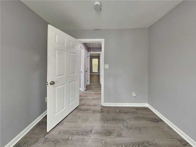 Building Photo - 447 Bald Eagle Way