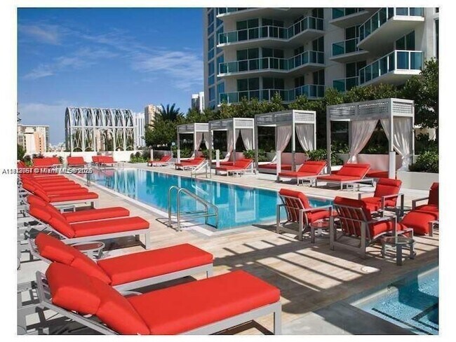 Building Photo - 250 Sunny Isles Blvd