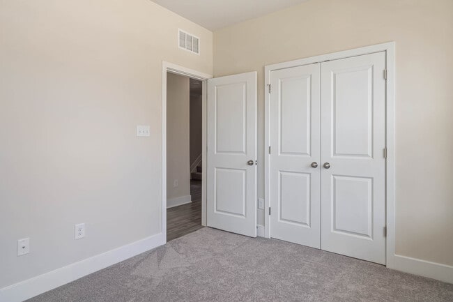 Building Photo - 31515 Deep Pond Ln