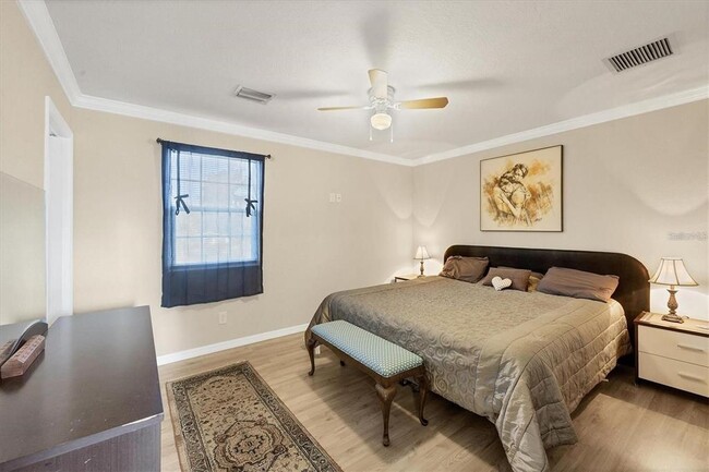 Building Photo - 690 Percheron Cir