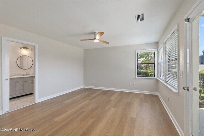 Building Photo - 53 S 9 Dr