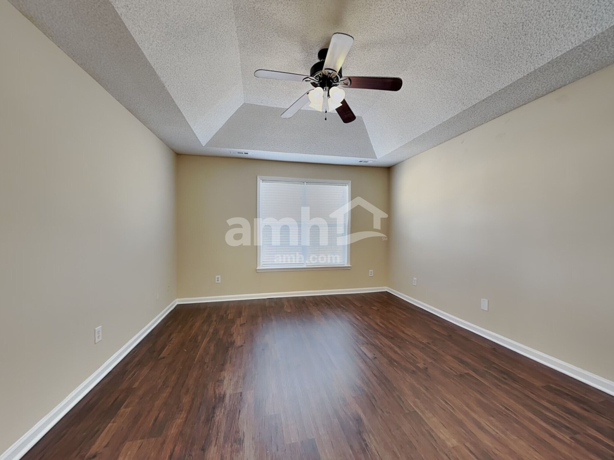 Building Photo - 4013 Wellingham Ln