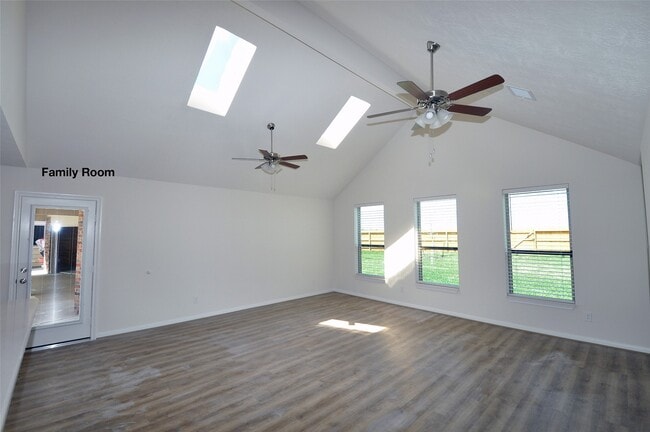 Building Photo - 3404 Bahia Rd