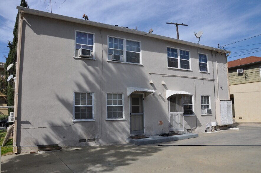 Building Photo - 518 Naranja Dr