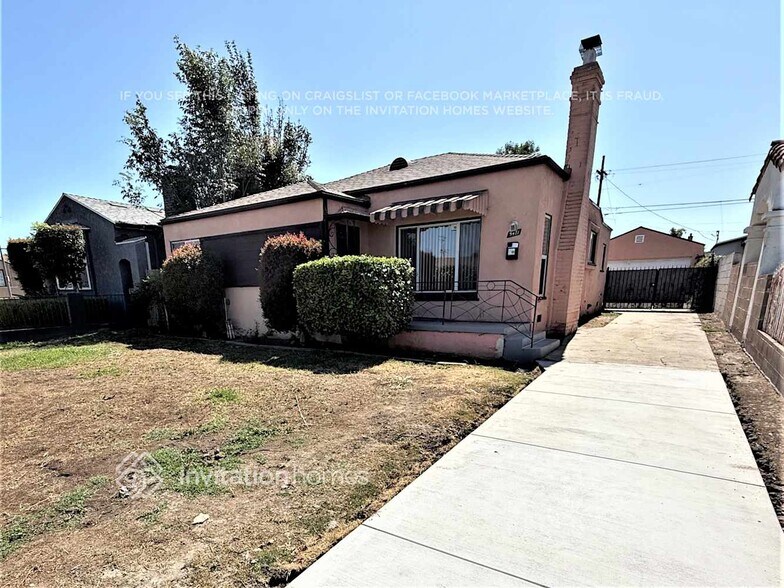 Building Photo - 9471 La Salle Ave