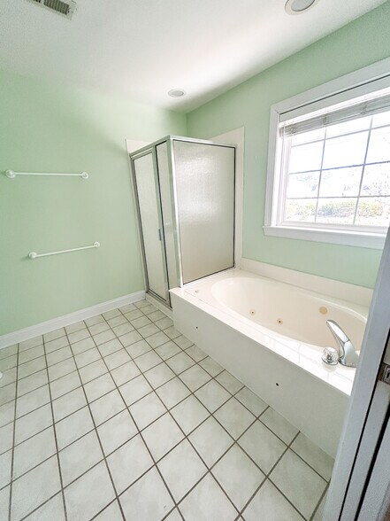 Building Photo - 290 Brookshire Pl SW